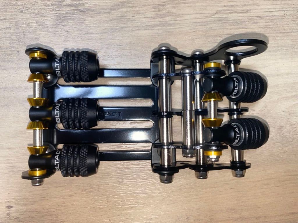 ニックス風チェーンタイプ　ビットホルダー5P付きベルトループ　ブラック×ゴールド ニックス風チェーンタイプ ビットホルダー5P付きベルトループ ブラック