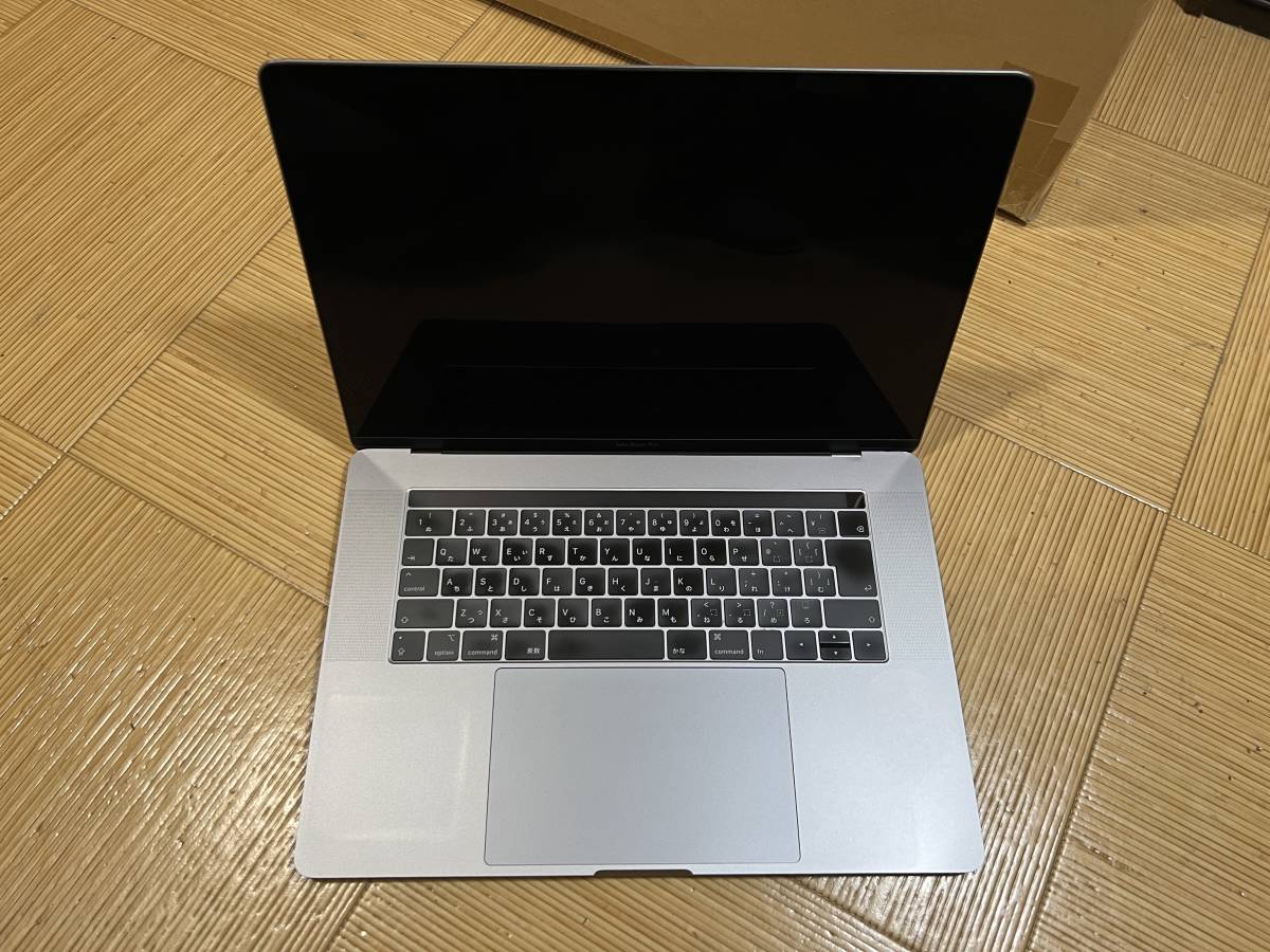 ジャンク Retina MacBook Pro A1990 2018 Core i9 15インチ 005【返品