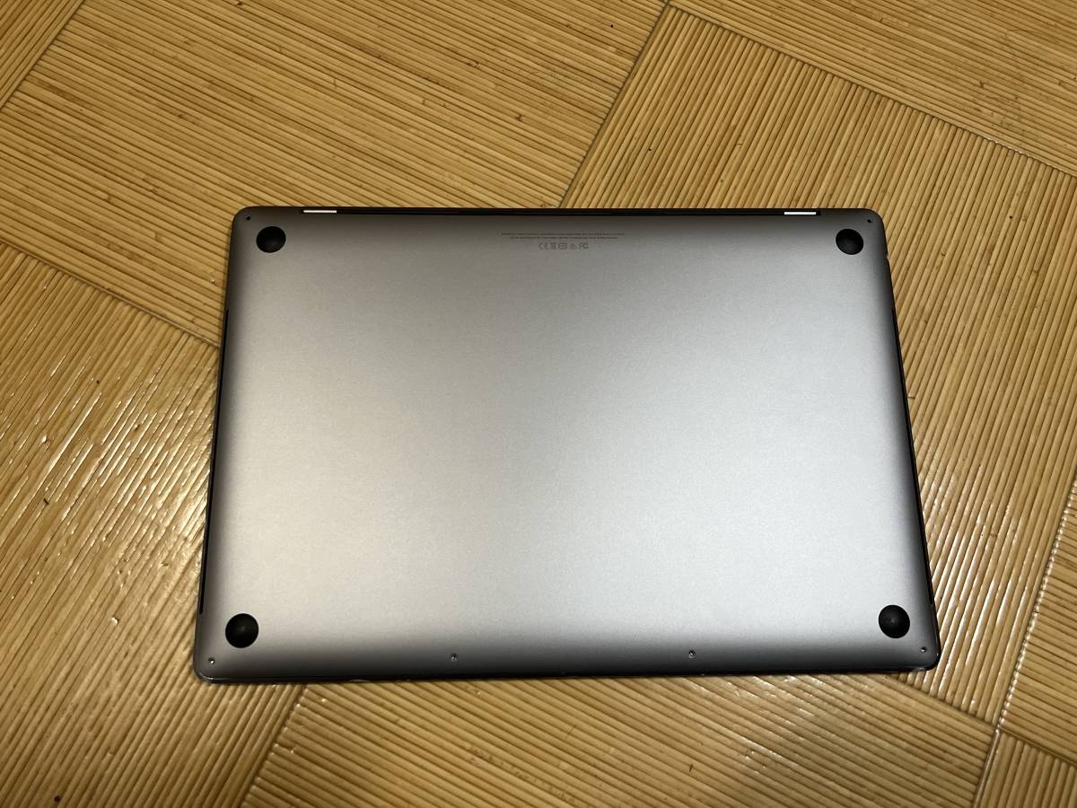 ジャンク Retina MacBook Pro A1990 2018 Core i9 15インチ 005【返品