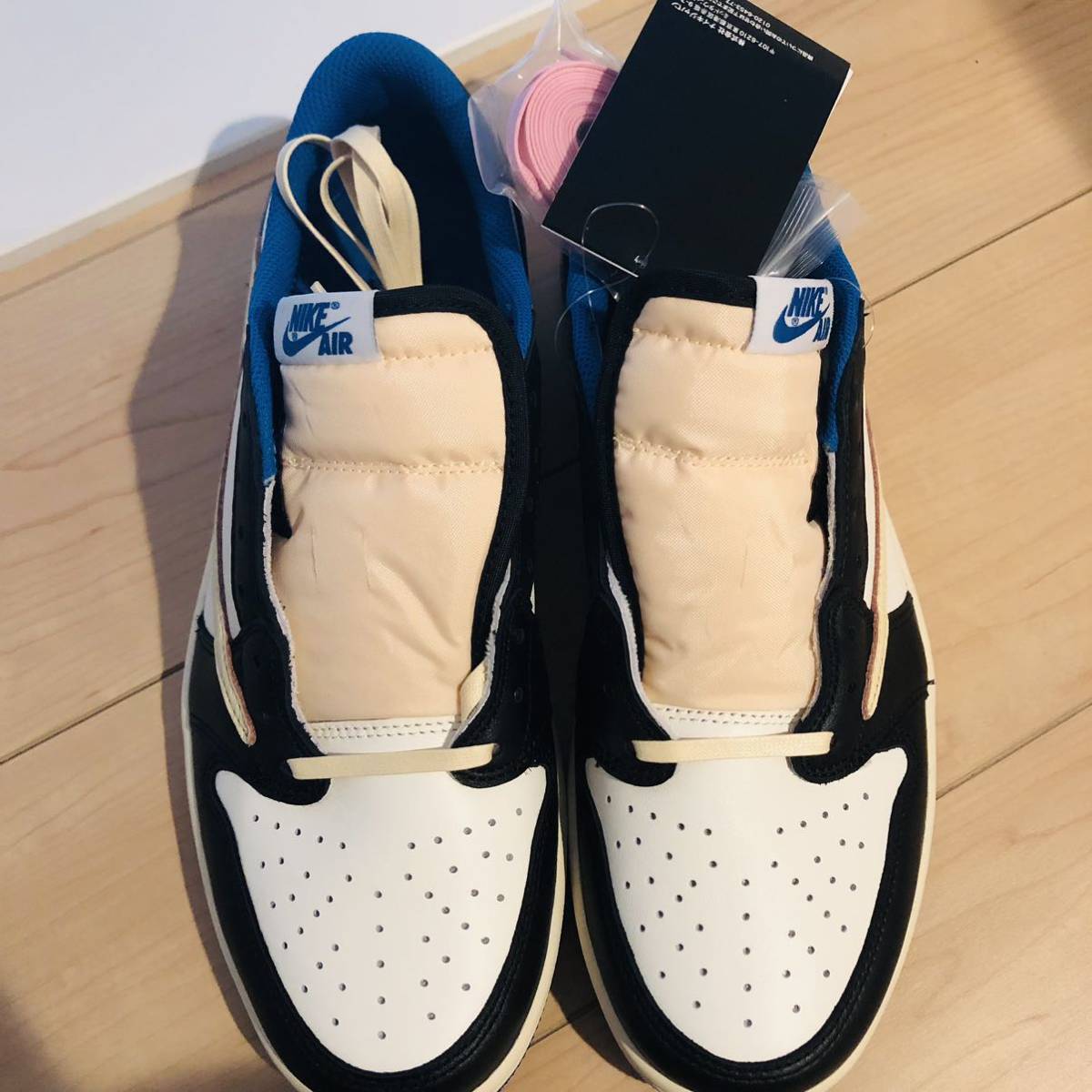 新品未使用 ナイキ トラヴィス フラグメント NIKE エア ジョーダン 1 