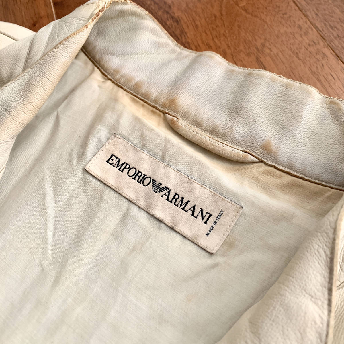D09 抜群の味わい『エンポリオアルマーニ EMPORIO ARMANI』オフホワイト 牛革 カーフレザー ライダースジャケット ブルゾン 54 XL前後 秋冬