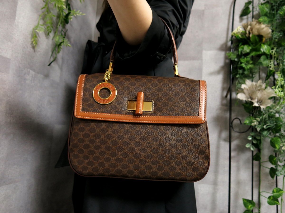 ●超美品●CELINE セリーヌ●マカダム●サークルロゴ チャーム●PVC カーフ レザー 本革●ハンド バッグ●ブラウン G金具●腕掛け●Js34018