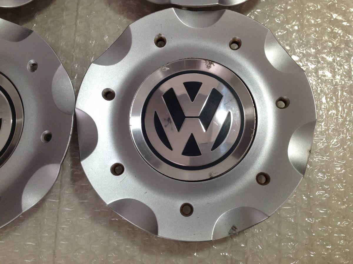 4】 VW フォルクスワーゲン 純正 ホイール センターキャップ 4個/ ホイールキャップ / 中古 純正 センターキャップ VW FAW-VW ハブ 純正15インチ
