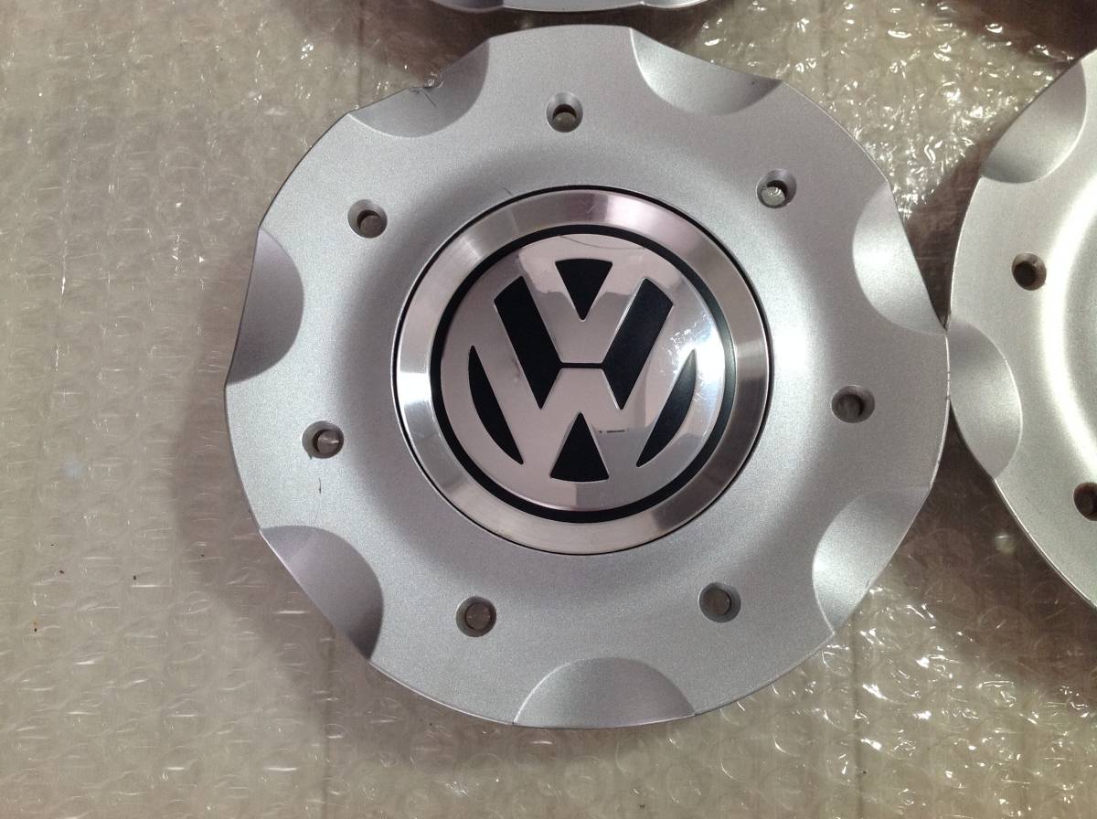 4】 VW フォルクスワーゲン 純正 ホイール センターキャップ 4個/ ホイールキャップ / 中古 純正 センターキャップ VW FAW-VW ハブ 純正15インチ