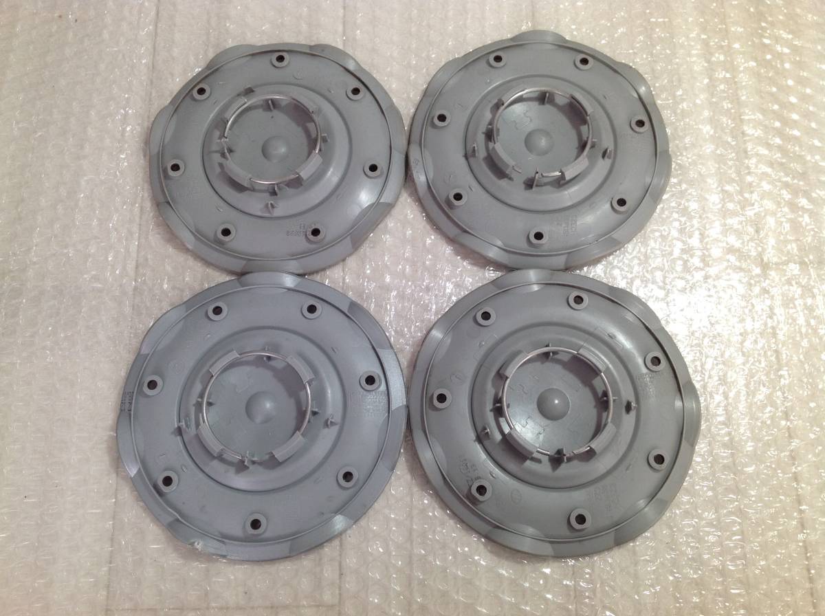 4】 VW フォルクスワーゲン 純正 ホイール センターキャップ 4個/ ホイールキャップ / 中古 純正 センターキャップ VW FAW-VW ハブ 純正15インチ