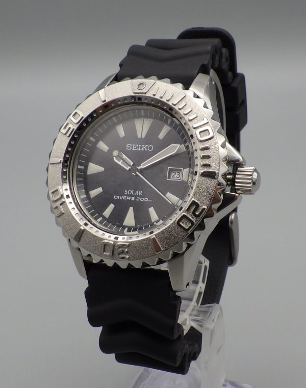 爆買い，SALE ジャンク SEIKO プロスペックス V145-0CC0 PROSPEX SOLAR ソーラー ダイバーズ 200m 腕時計 時計 セイコー(プロスペックス)｜売買されたオークション情報、yahooの商品情報をアーカイブ公開 - オークフ プロスペックス