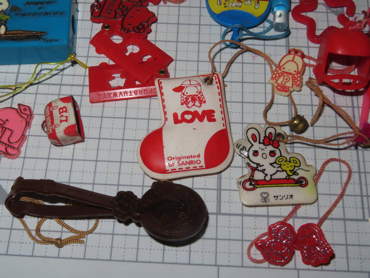 レタパ可 昭和サンリオ おまけマスコット（キティ、キキララ、パティ