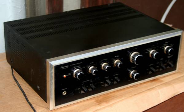 サンスイ☆1973年発売。国産ヴィンテージアンプ『AU-7500