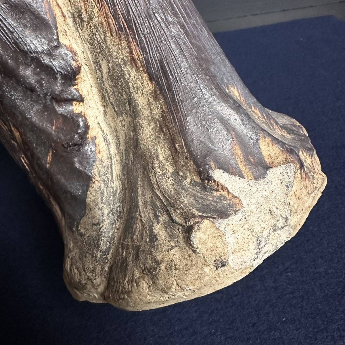ER614] 古い信楽焼 狸 たぬき 置物 徳利に通い帳 高さ約34cm 招福開運
