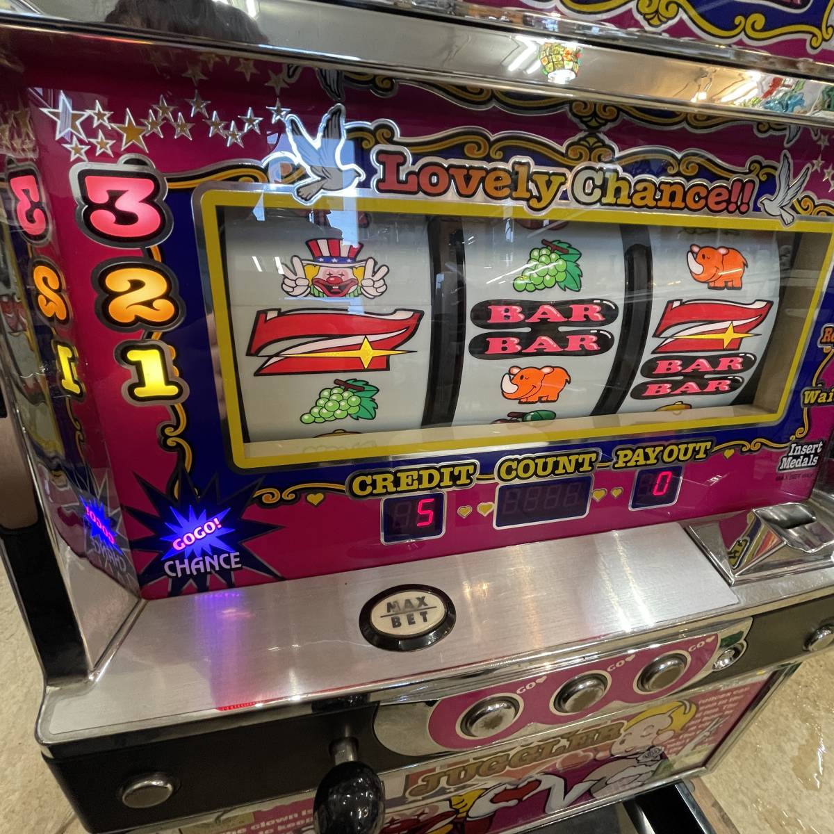 ラブリージャグラー スロット台 ドアキー 設定キーあり パチスロ 実機