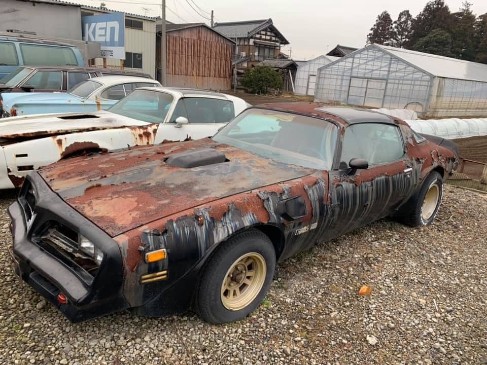 1977年1978年バンデットトランザム黒いTバールーフ登録書類 