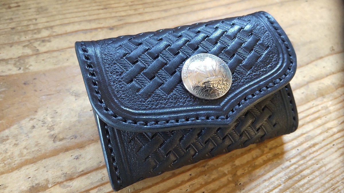 革細工 ハンドメイド 栃木グレージングサドルレザー ブラックカラー芯通し アメリカン コンパクトウォレット （カード、コインケース）