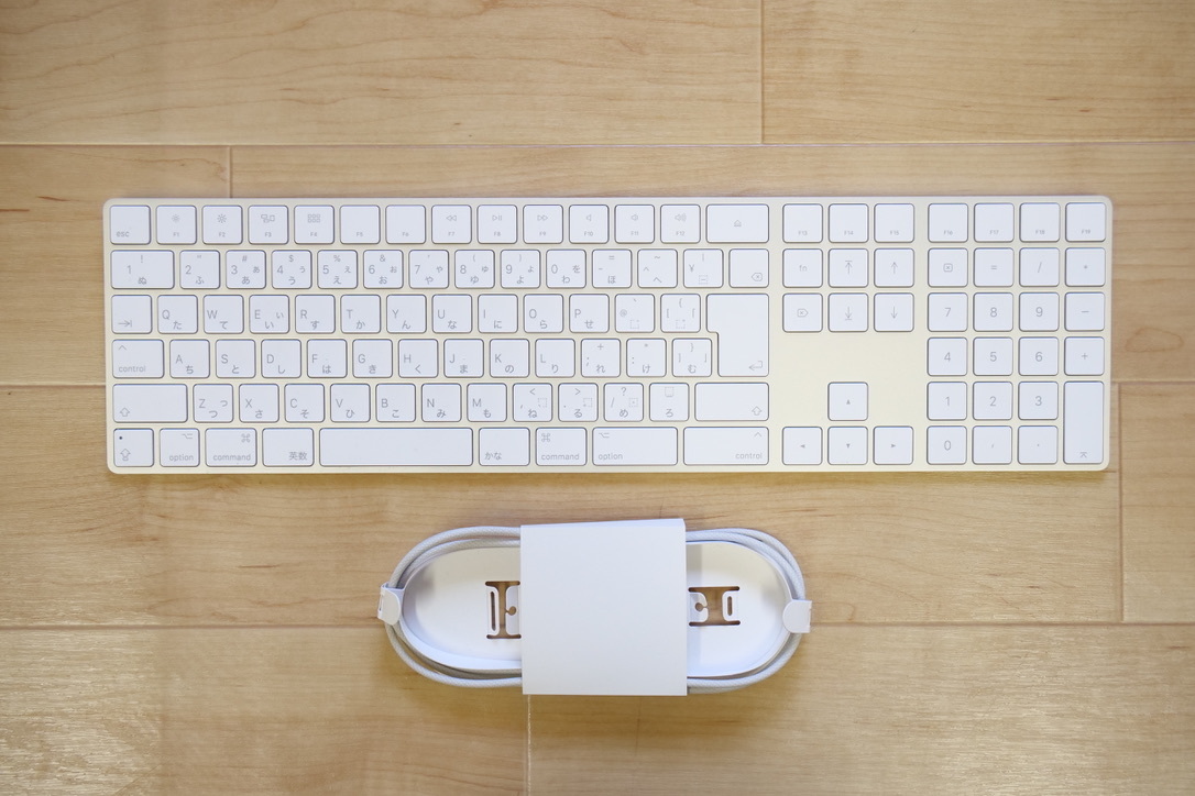 MAC Apple Magic Keyboard テンキー付き 日本語（JIS）モデル A1843 超美品！コード付き！