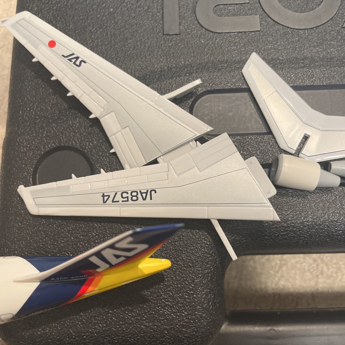 JAS 日本エアシステム AIRBUS エアバスA300-600R 1/200 飛行機模型