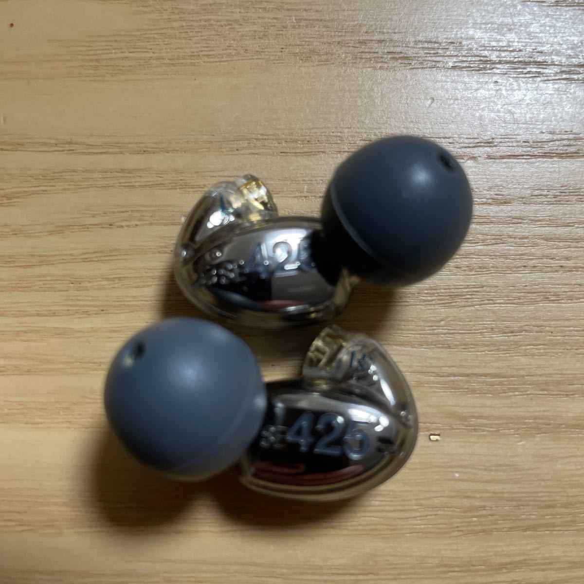 SHURE イヤホンSE425-V-J カナル型 メタリックシルバー 国内正規品 SHURE イヤホン SE425-V-J SE425-V+BT2-A .: ミニ