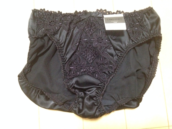 【新着】スタディオファイブ CINQ FORT 未使用 Mサイズ