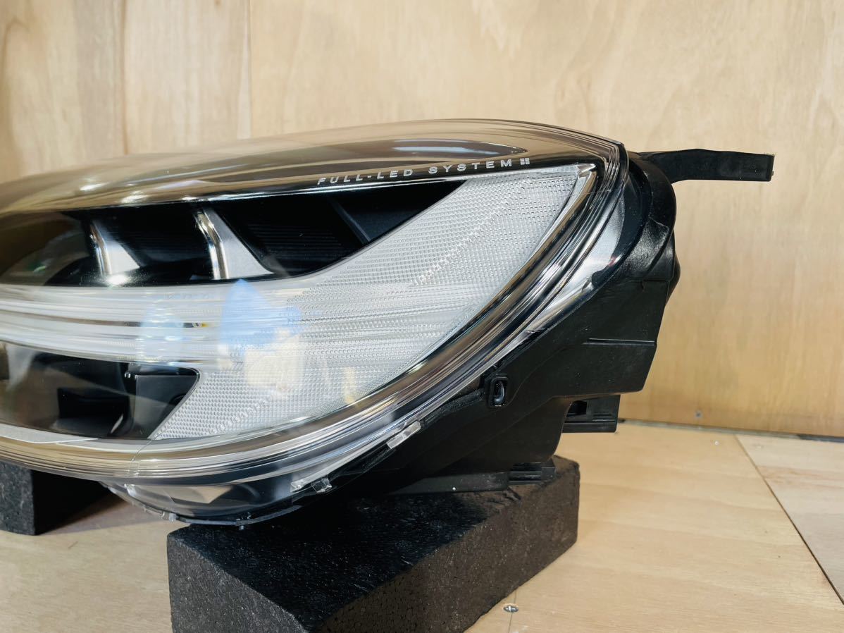 綺麗 破損無し ボルボ V40 純正 左 LED ヘッドライト 31420445 後期 MB