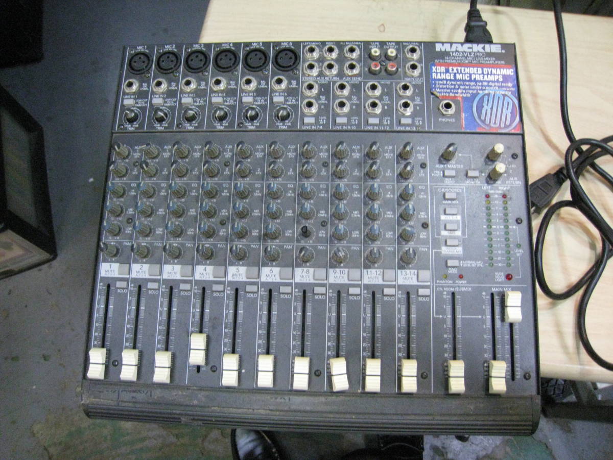 Mackie Mixer 1402-VLZ | PRO Pro 0 14-Channel – - VLZ UK : VLZ4 Mic