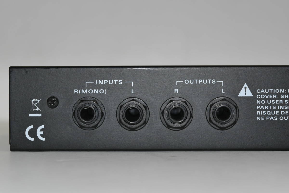 ROCKTRON ロックトロン XPRESSION 空間マルチエフェクター Rocktron Xpression ロックトロン ROCKTRON Guitar Audiofanzine