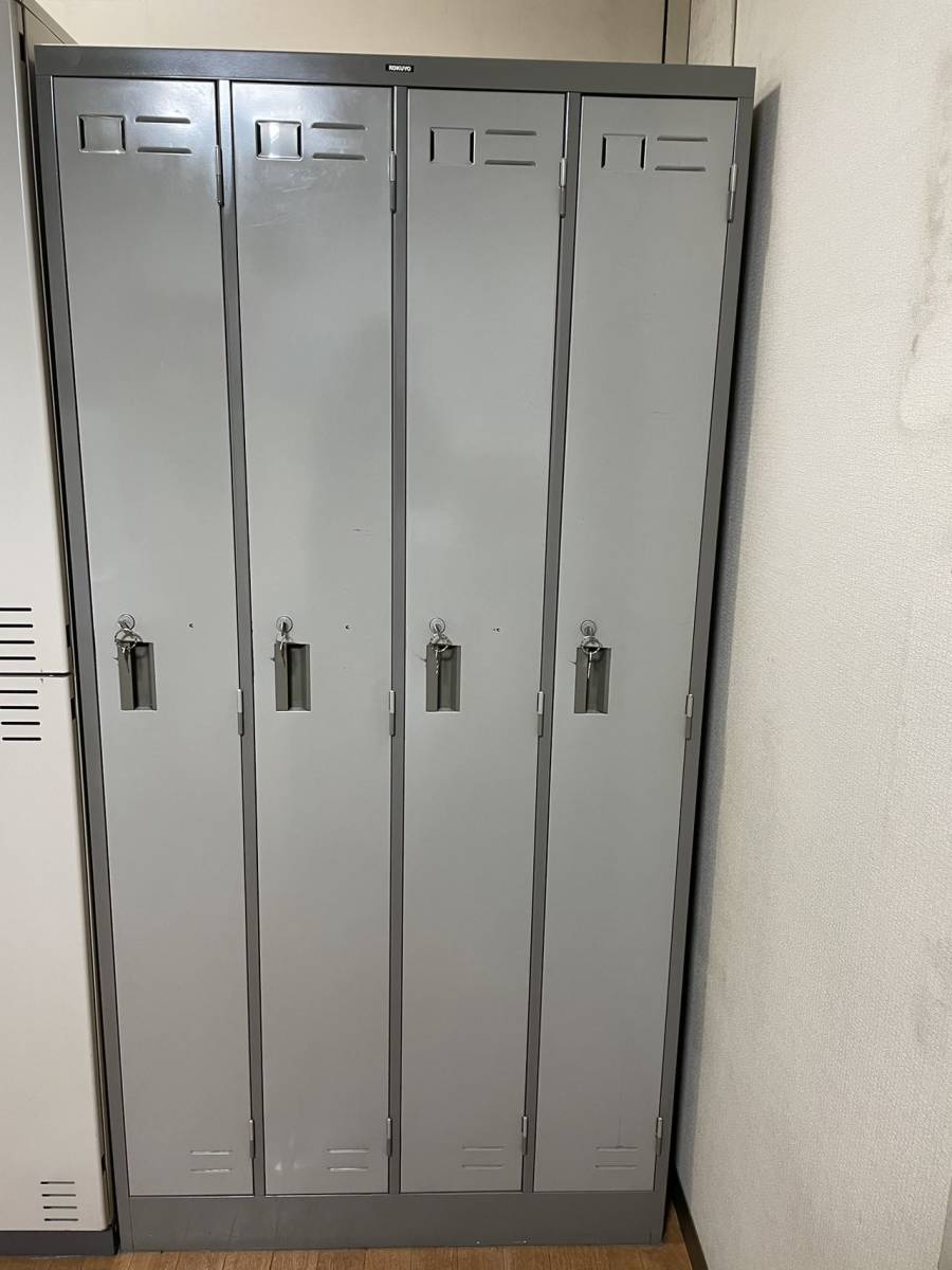 ⭐︎中古品 コクヨ 四人用ロッカー 900×515×1790mm 事務機⭐︎ 送料 