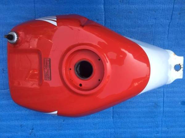 ホンダ VFR400R NC30 タンク xclgix 【公式通販】