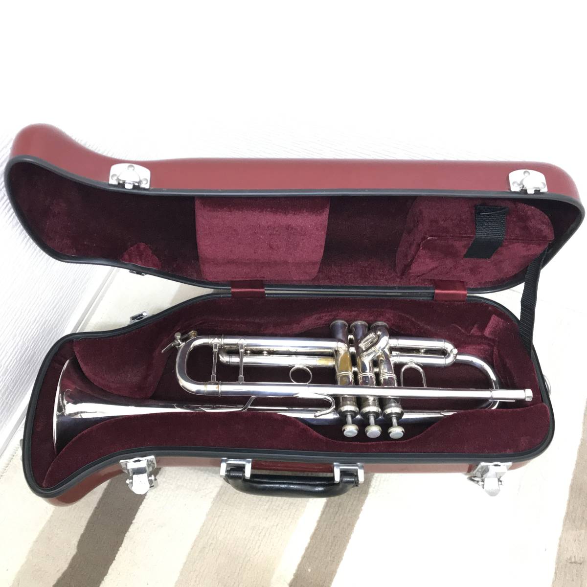 Bach Stradivarius Model 37 SP」トランペット ＆ CCシャイニーケース
