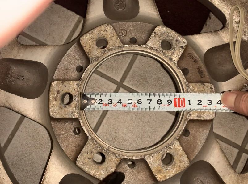 アルミ付きスタッドレス 4本 E50 エルグランド 215/60 R16 ハイエース  