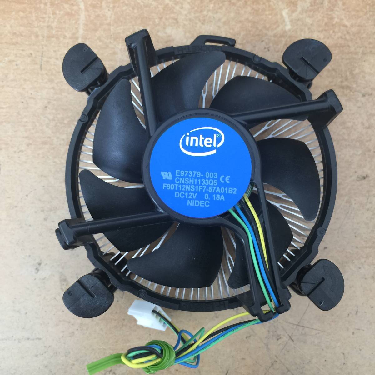 100%新品，新品 Intel Core i3 10100F LGA1200 純正クーラー付属 中古