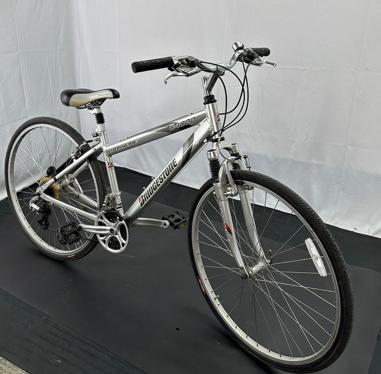 新品，セール 234-9 BRIDGISTONE ブリジストン CROSSFIRE C4000 クロスバイク 東京都大田区 直接引き取り歓迎(Mサイズ)｜売買されたオークション情報、yahooの商品情報をアーカイブ公開 - オークファン Mサイズ