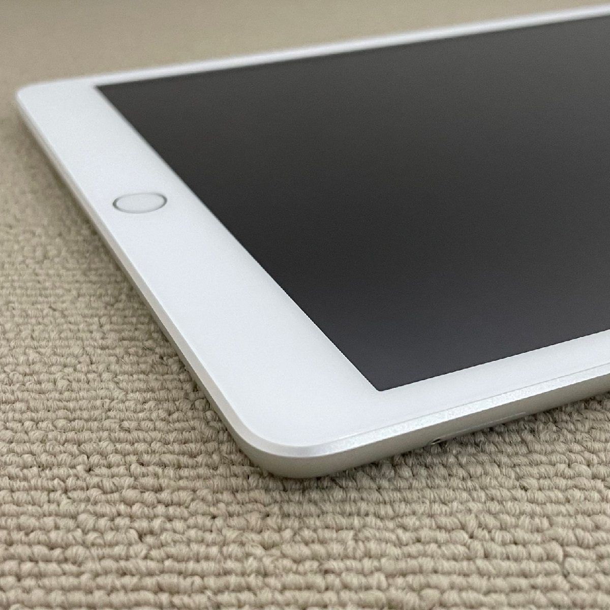 Apple iPad 第8世代 128GB A2429 SIMロック解除済み 中古美品 Apple アップル iPad 第8世代 128GB Wi-Fi + Cellular A2429