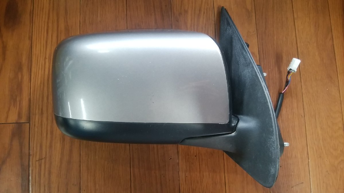 U#898 NV350キャラバン LDF-VW6E26 2012年 電動格納右サイドドアミラー
