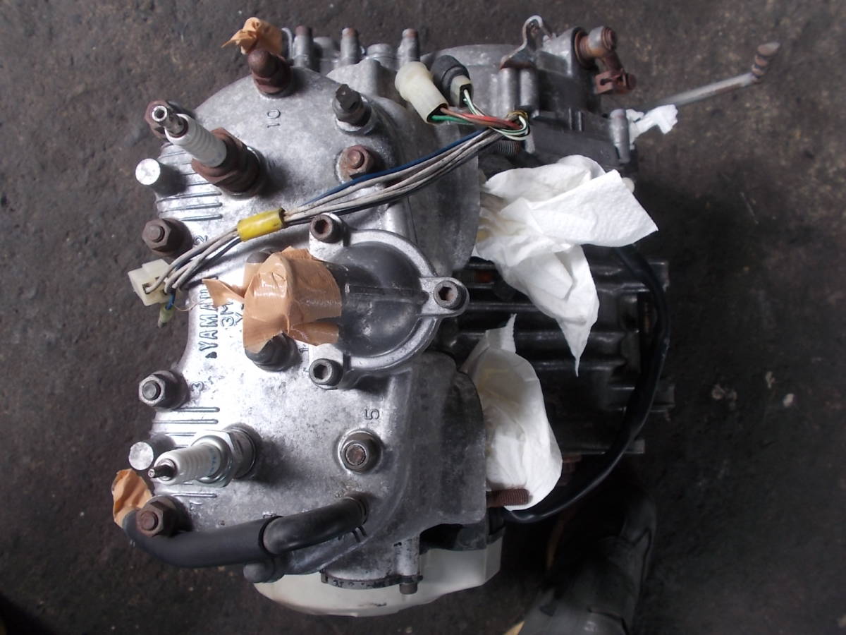 TZR250 シリンダー②☆3MA TZR250 3MA シリンダーヘッド 左シリンダー
