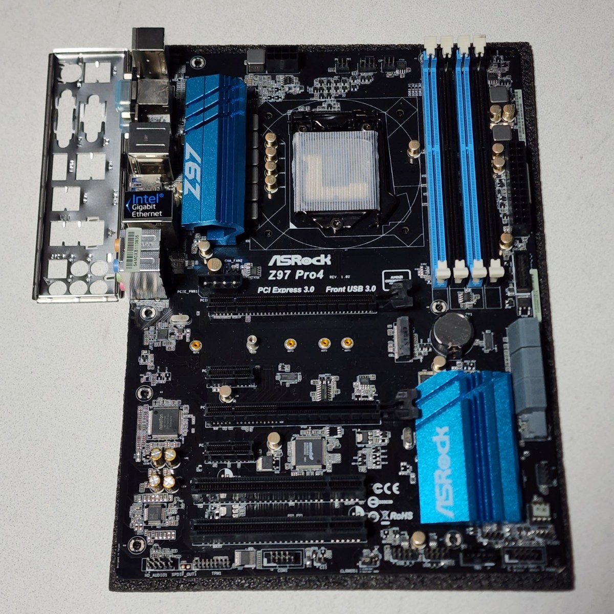動作OK マザボ、CPU、メモリ、CPUクーラーセット ASUS P7P55D-E Intel
