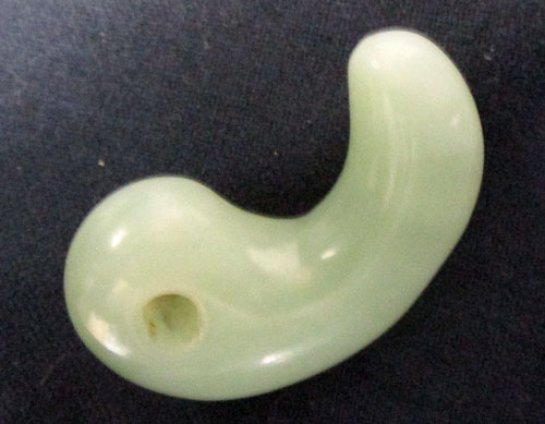 古墳期 淡い黄緑色 良質玉石翡翠製 勾玉 検 須恵器翡翠勾玉弥生縄文