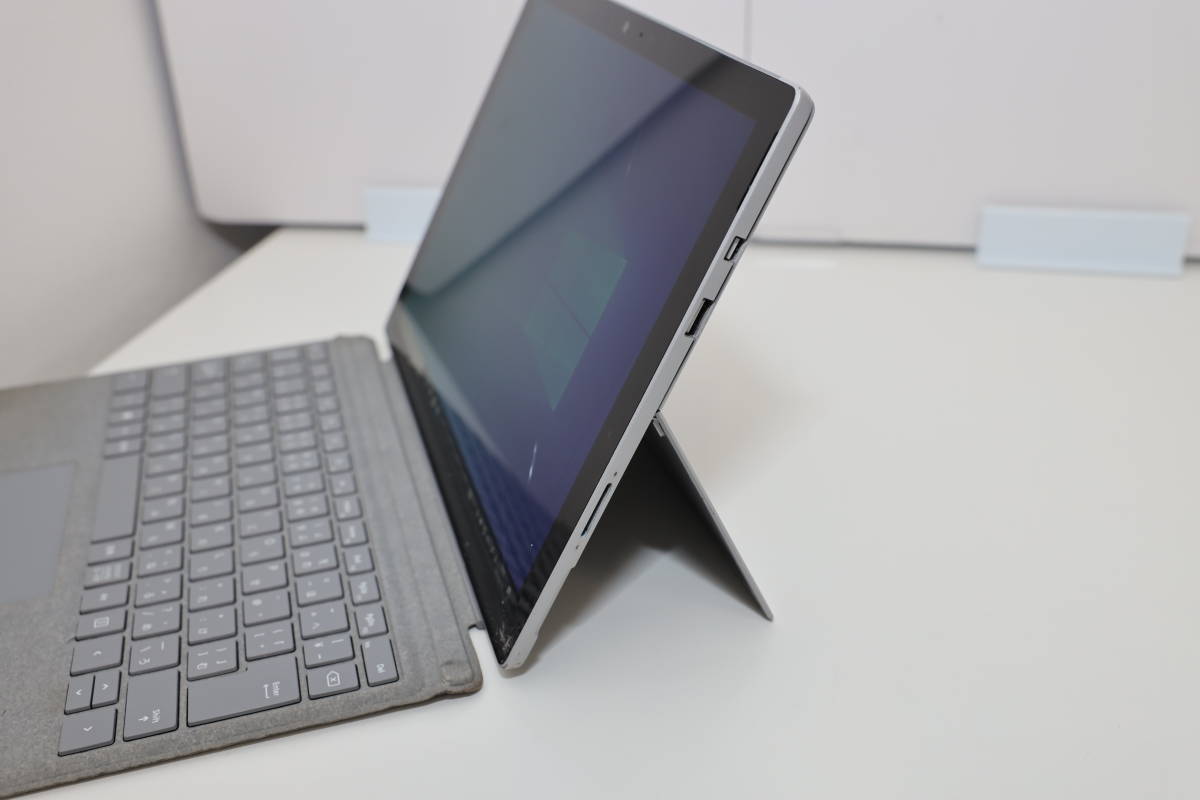 高性能パソコン Surface Pro 5 Win10 Pro 快適Core M3 大容量RAM4GB