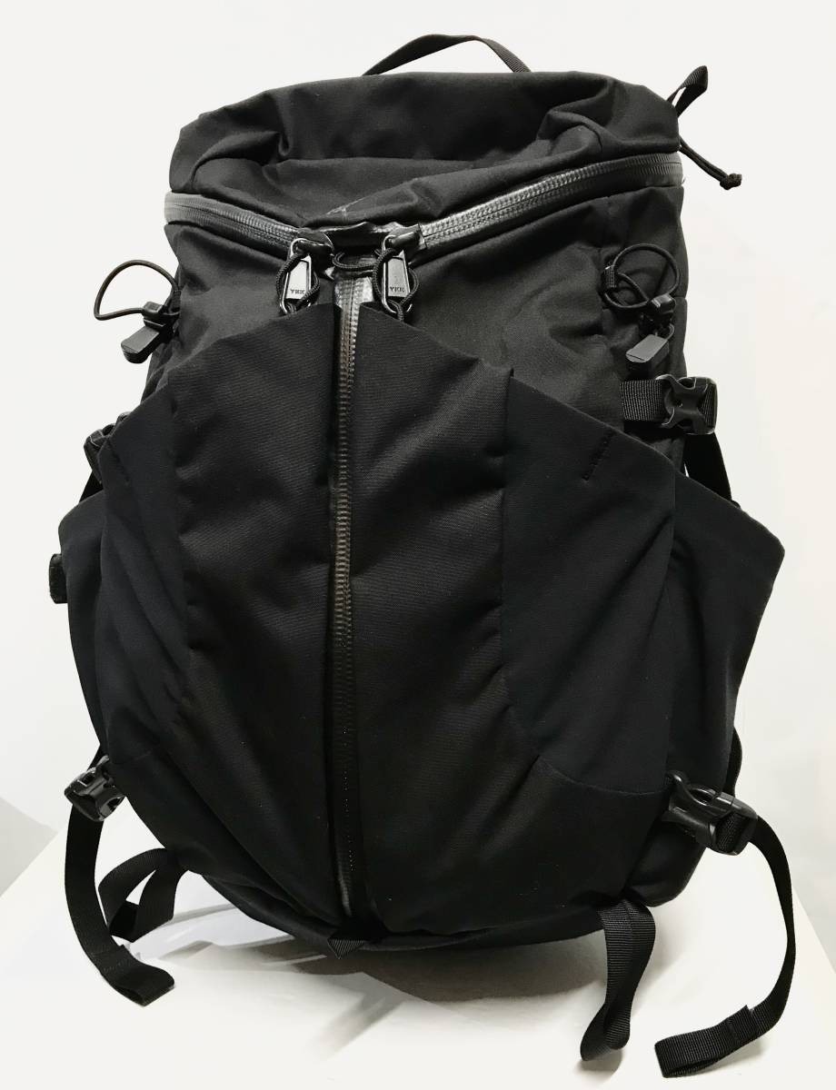 MYSTERY RANCH ミステリーランチ COULEE 25 バックパック 黒 クーリー25 アウトドア レジャー 登山