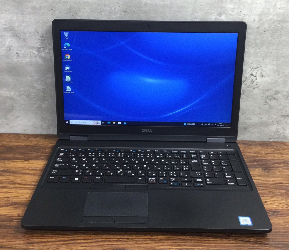 大得価，低価 1円 DELL LATITUDE 5590 / Core i3 8130U 2.20GHz / メモリ 8GB / HDD 500GB / 15.6型 フルHD 1920&times;1080 / Windows10 Pro 64bit(15インチ～)｜売買されたオークション情報、yahooの商品情報をアーカイブ公開 - オークファ デル