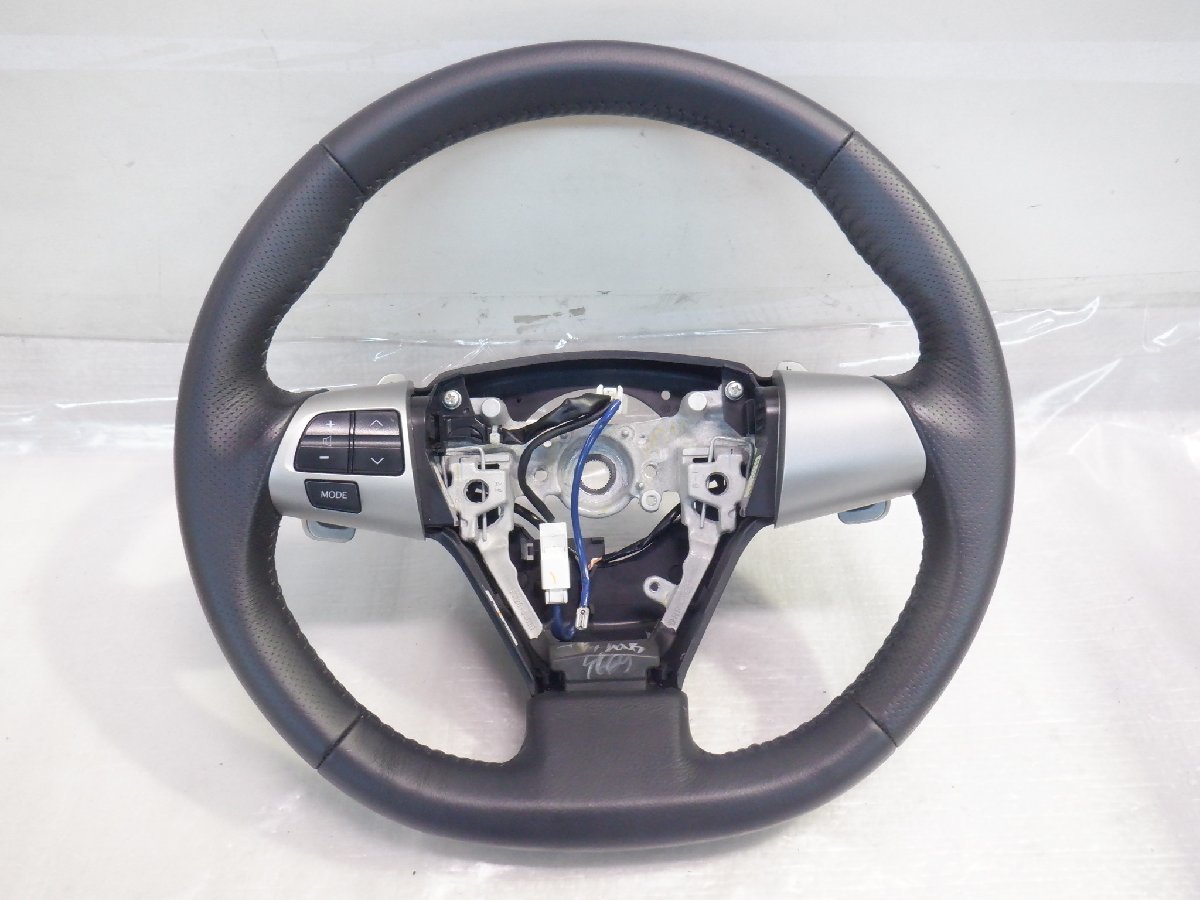 ☆良品☆ H22 ヴォクシー DBA‐ZRR70W TOYOTA トヨタ純正 ステアリング