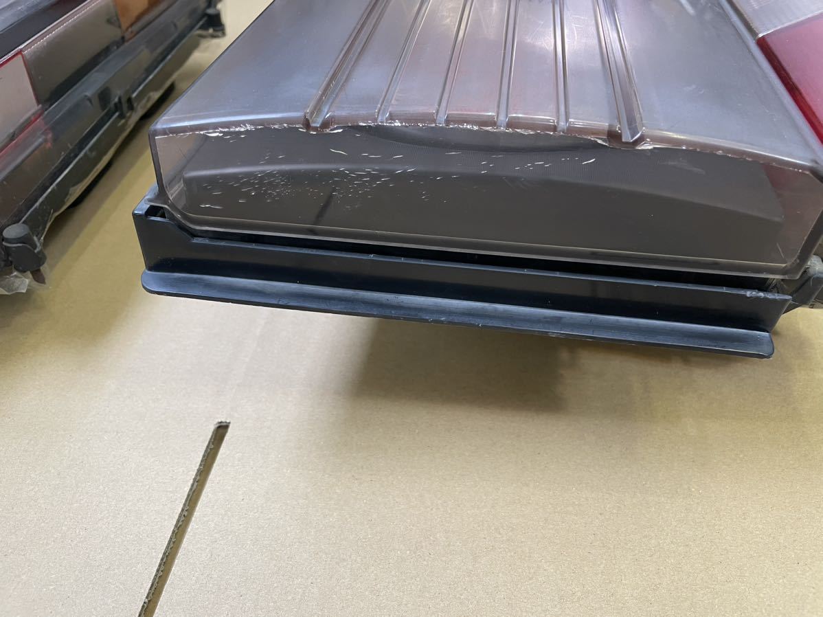 r31スカイライン　テールランプ 2個セット レッド/オレンジ R31 スカイライン テールランプ 右側2つ スカイライン 日産 希少 2個