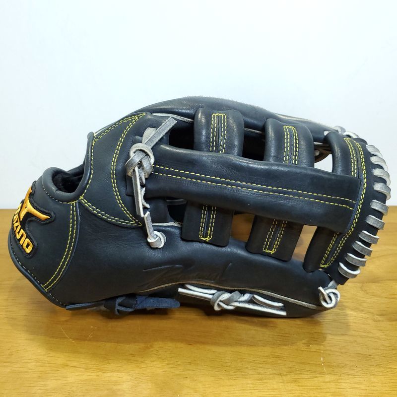 ミズノ 松本哲也モデル 巨人 限定品 レア Mizuno 一般用大人サイズ 12 
