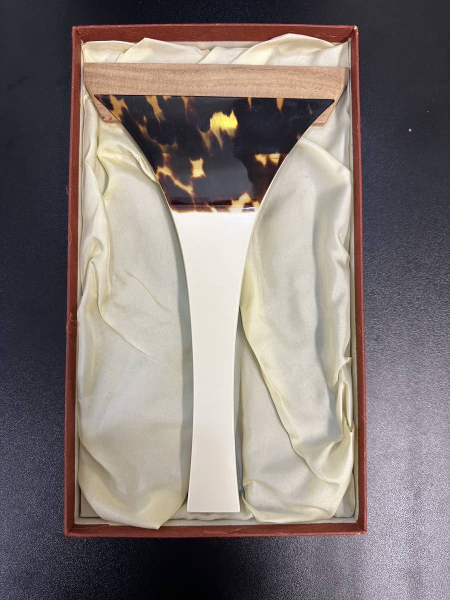 美品　先端欠けなし　中棹地唄三味線用　津山撥　開き12cm　べっ甲　鼈甲　バチ 美品先端欠けなし中棹地唄三味線用津山撥開き12cmべっ甲鼈甲