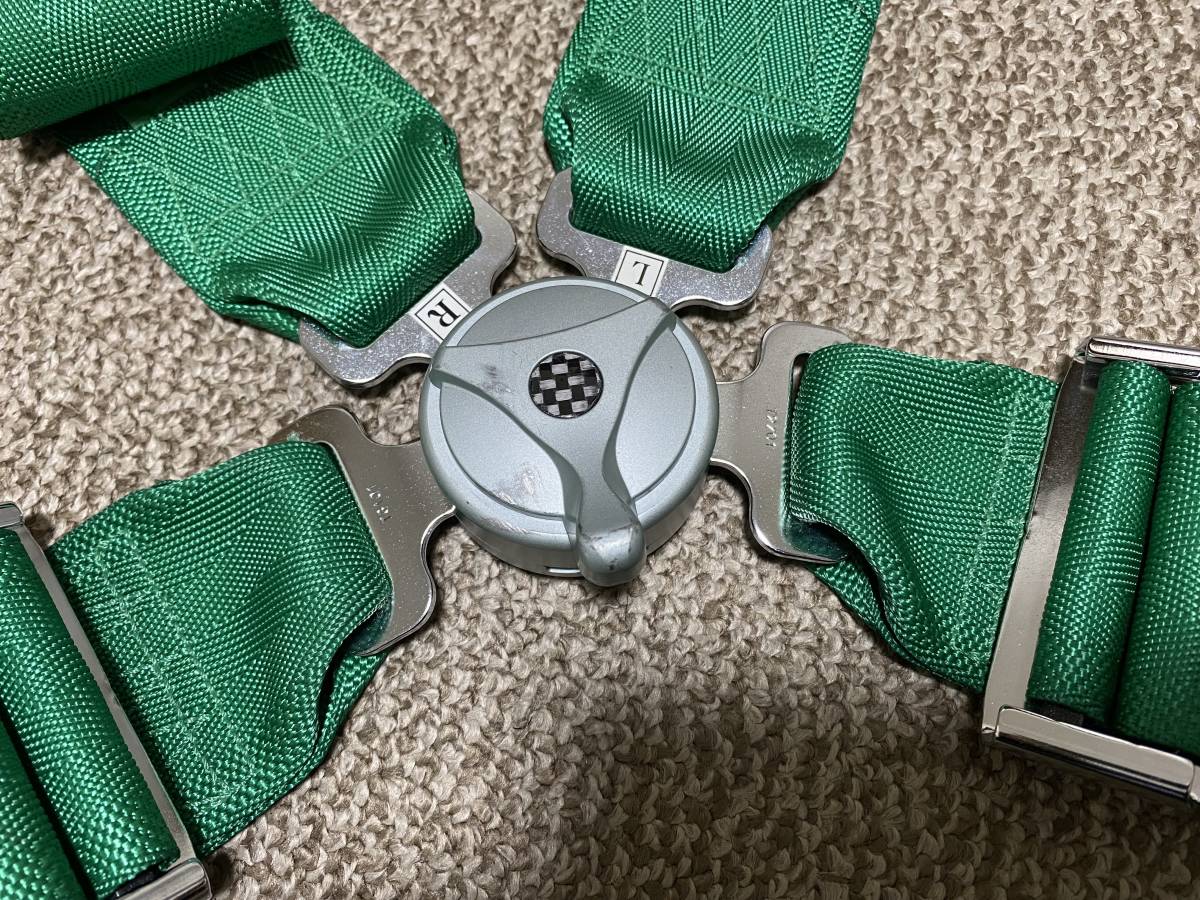 TAKATA シートベルト 渋く 緑 