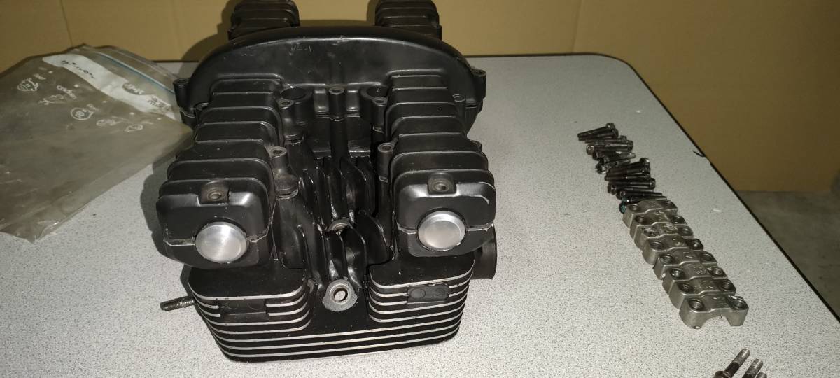 あき　ゼファー400 シリンダーヘッド 未使用 ゼファー400 チューニングシリンダーヘッド ゼファー400 シリンダー