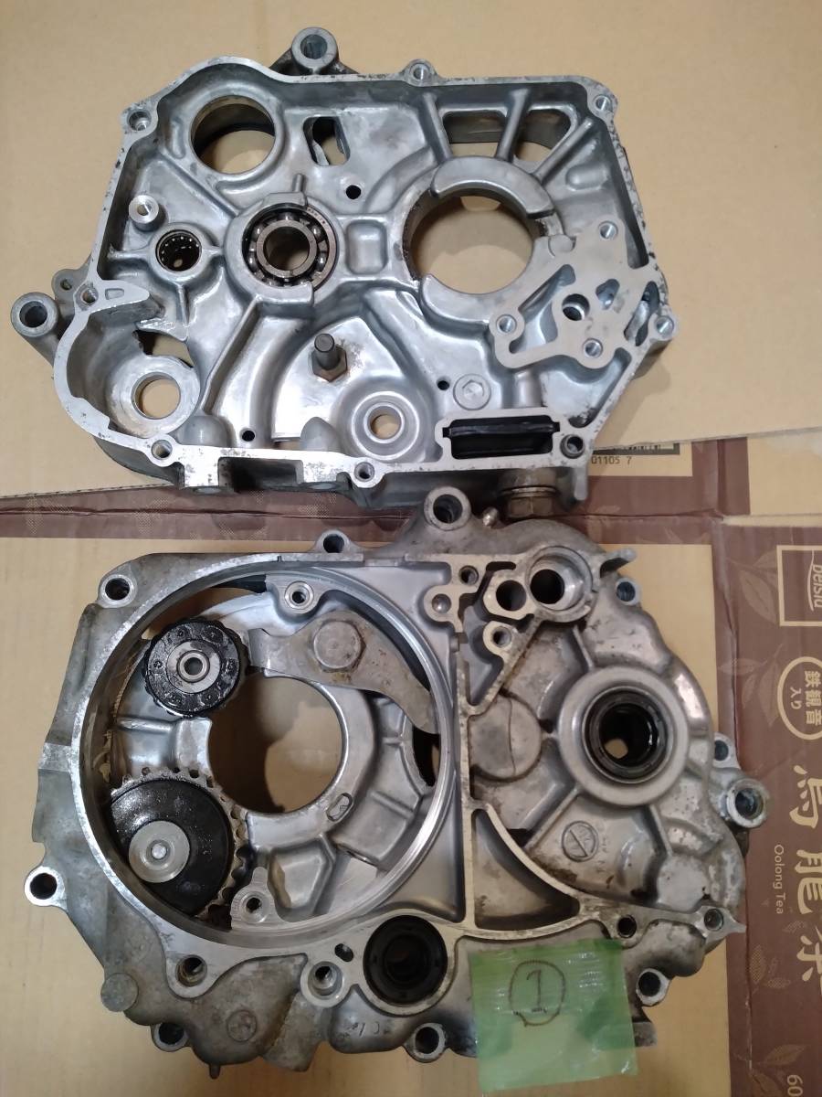 モンキー　クランクケース①　6V 純正品　中古