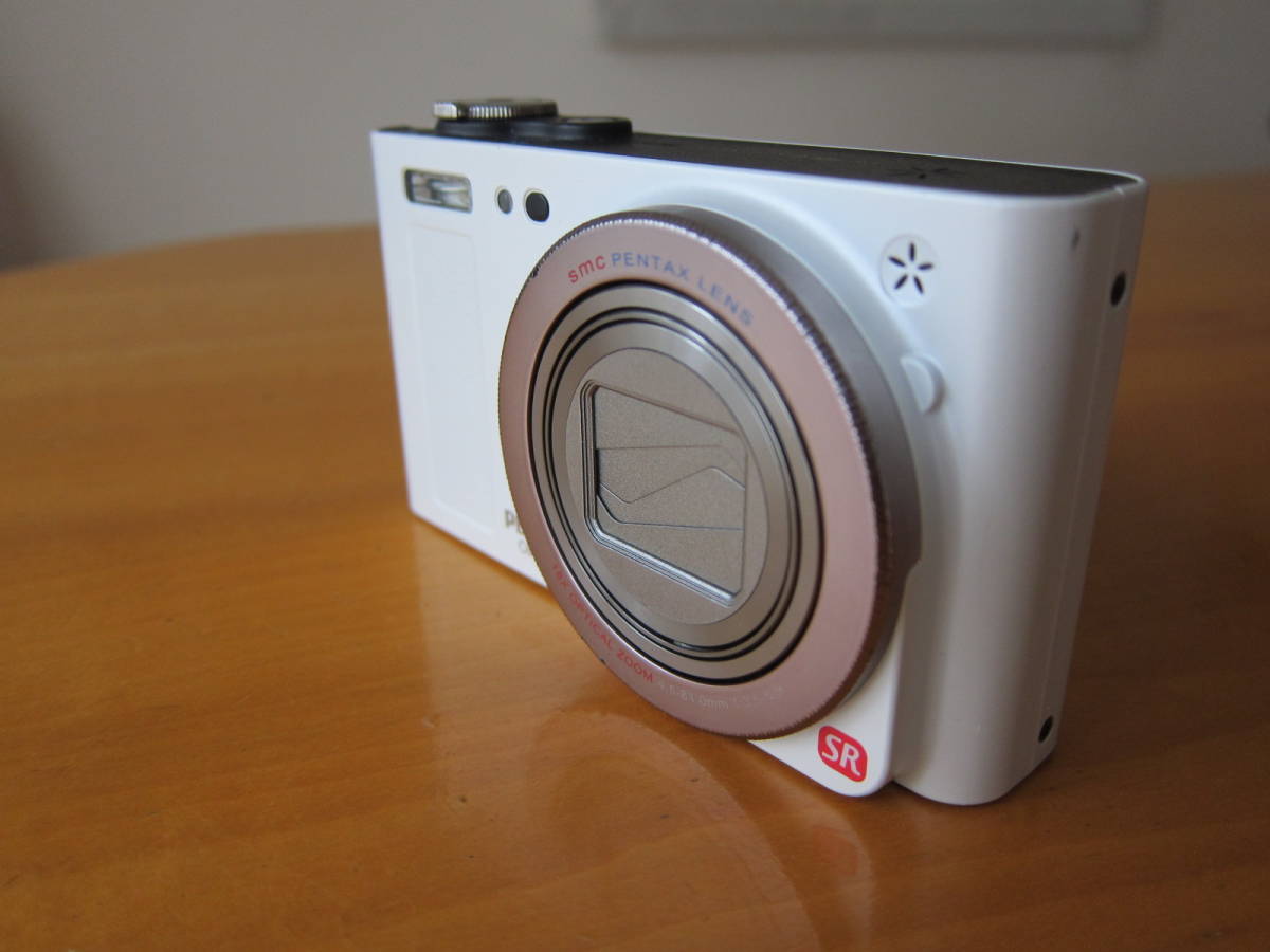 PENTAX Optio RZ18 ホワイト 1600万画素 光学18倍ズーム