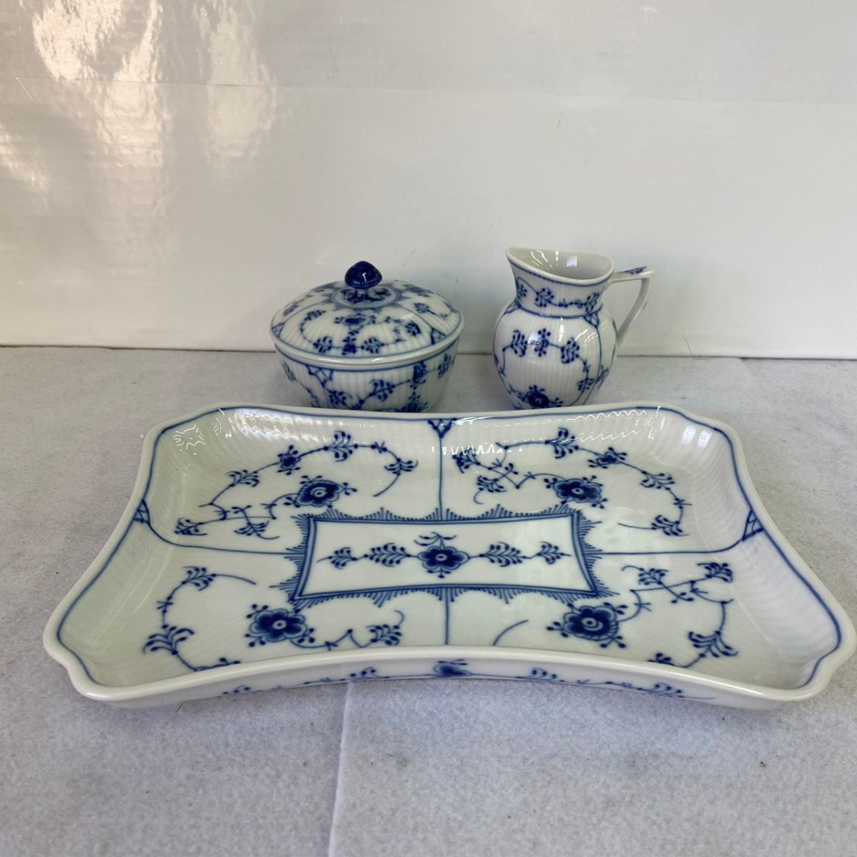 Royal Fluted Copenhagen - Blue Dish No 0 Half Lace cl ROYAL 