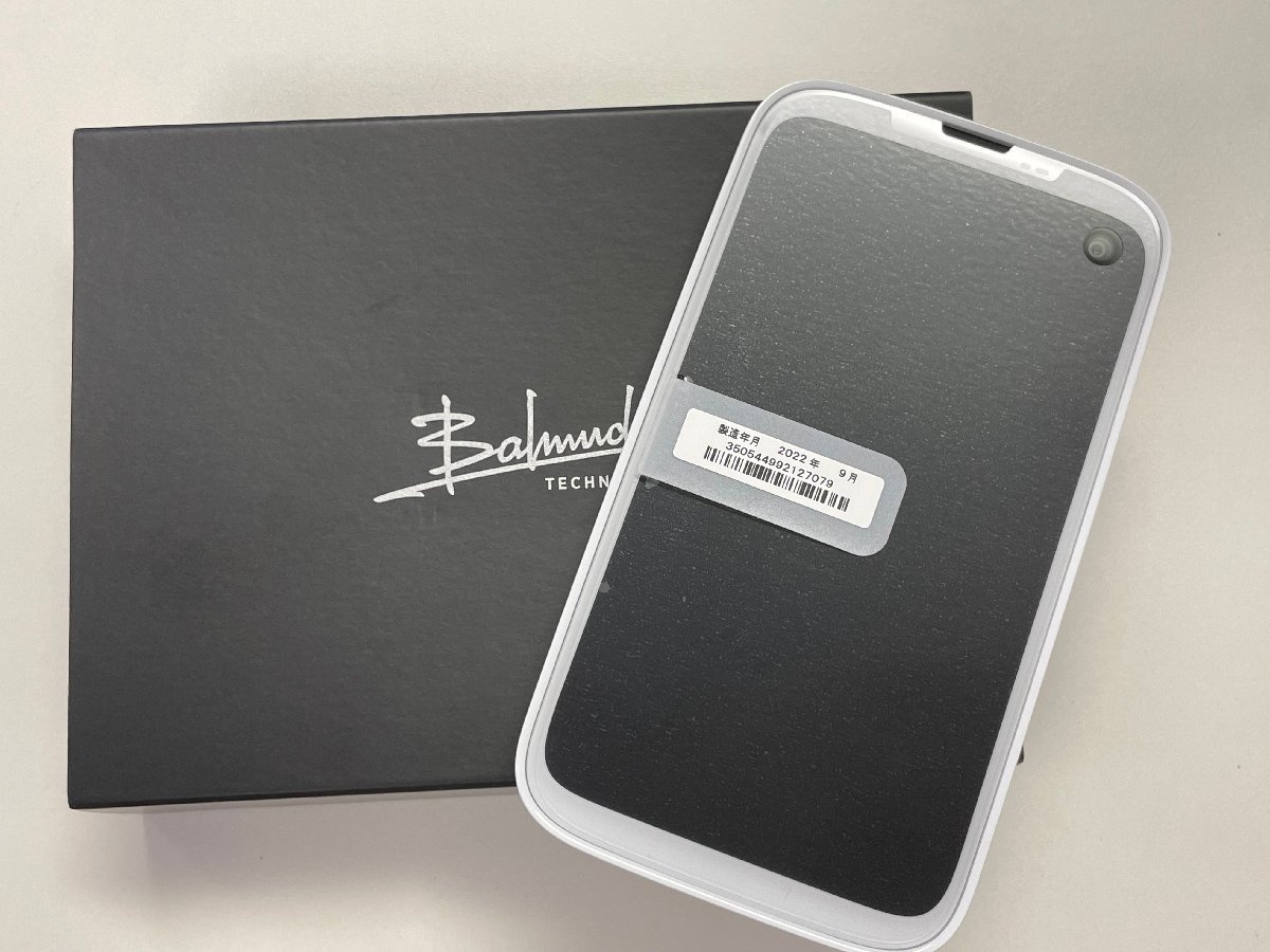 新品 未使用品 SoftBank BALMUDA Phone A101BM ホワイト SIMロック解除済
