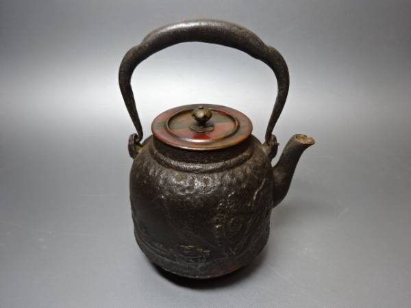 雲・ 時代 斑紫銅蓋漁舟山水地紋小型鉄瓶 工芸品 鉄製 【公式通販】