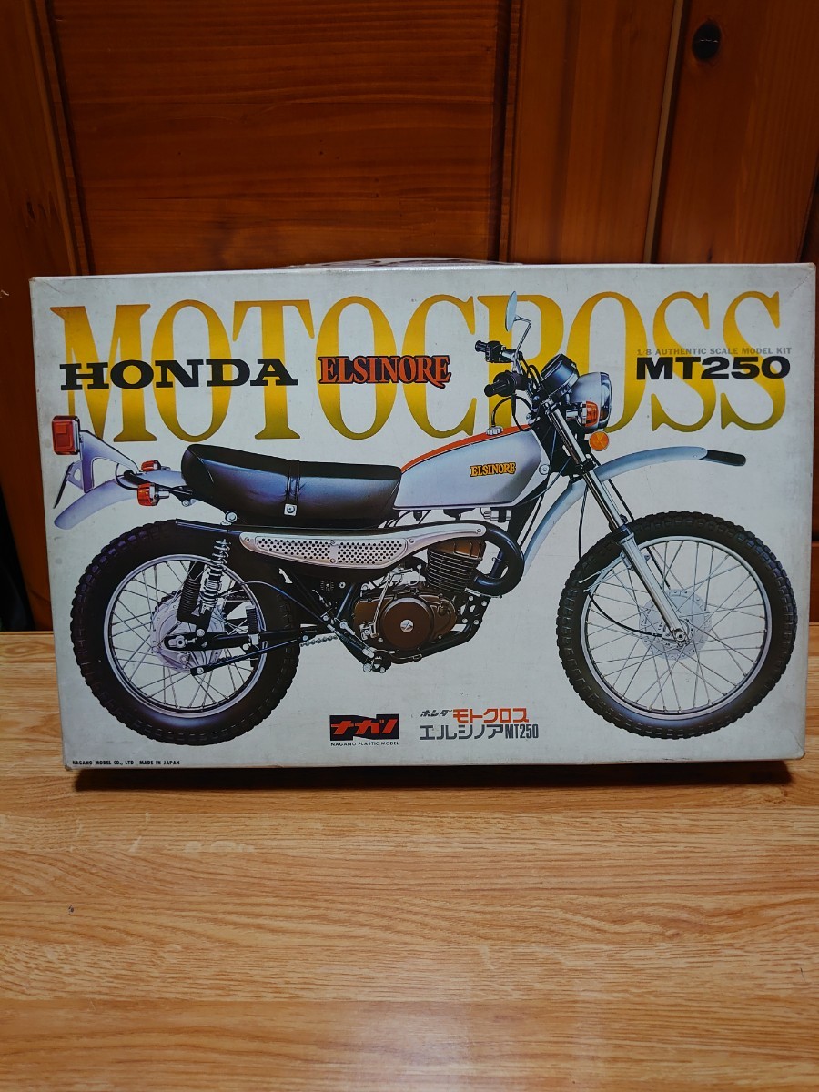 超貴重 ナガノ ホンダ エルシノアMT250 1/8 未組み立てです。 1⁄8