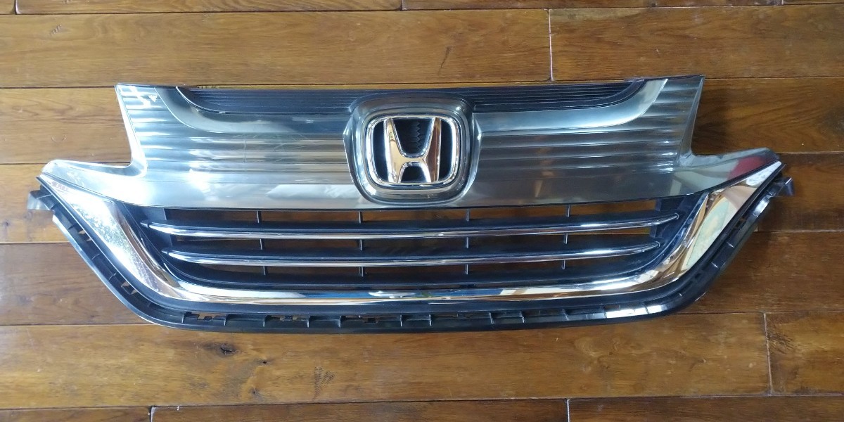 美品 ホンダフリード 前期 フロントグリル GB5 GB6系 
